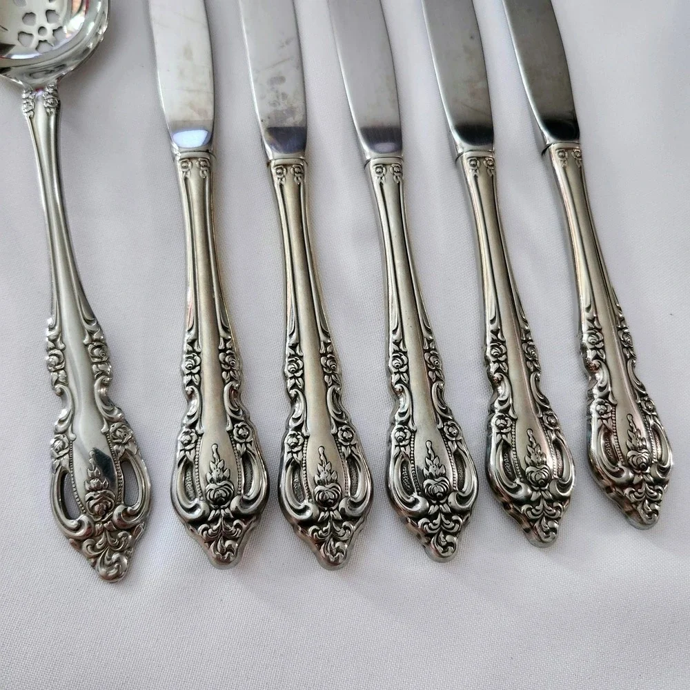 Oneida Community Stainless Steel BRAHMS 5-Dinner Knives‎ 1-Pierced Serving Spoon